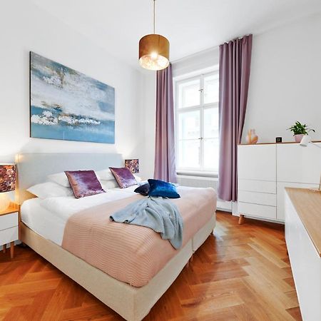 Palace Dlazdena Central Apartment - New Town Praha Exteriér fotografie